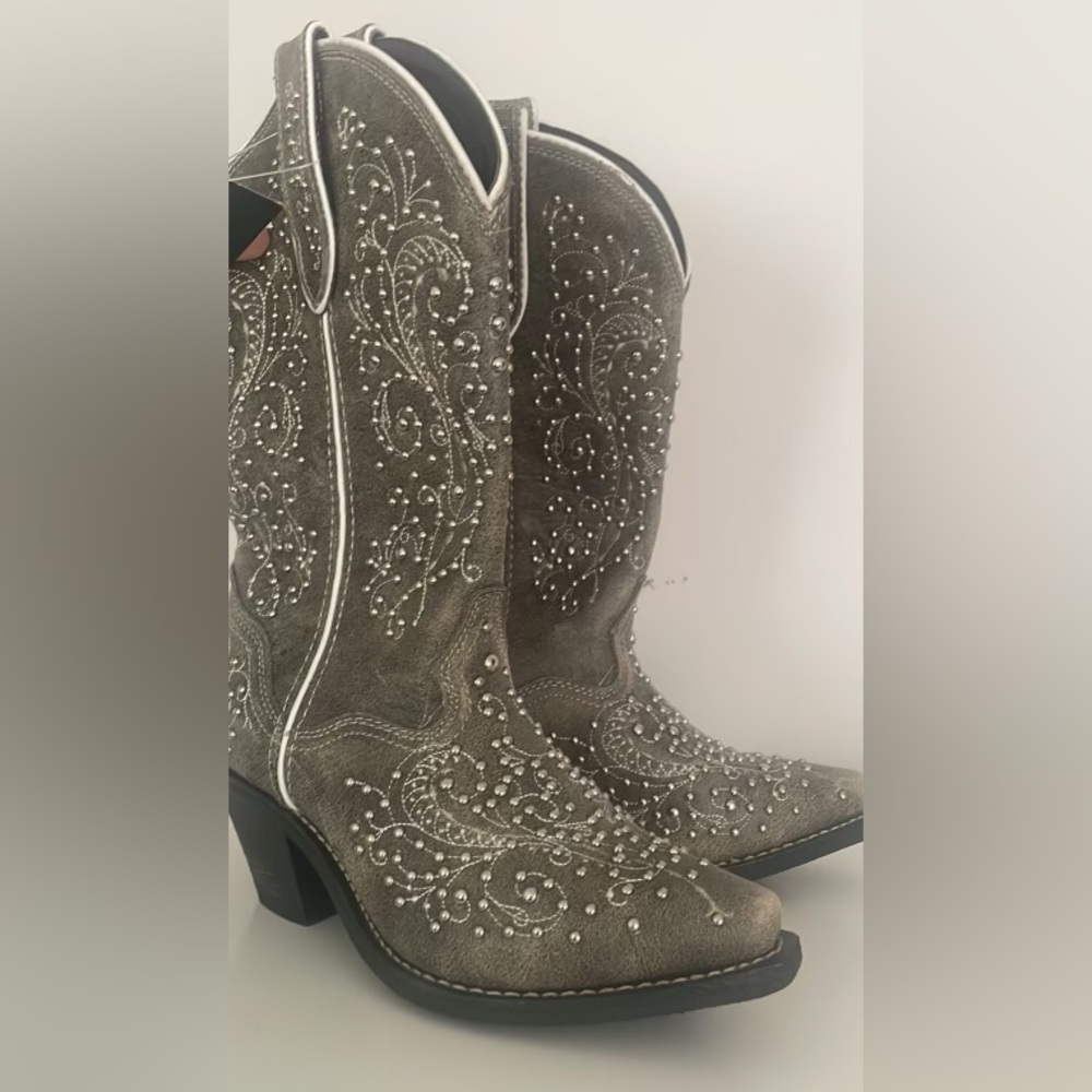 Authentic Leather Nashville Cowgirl Boots!